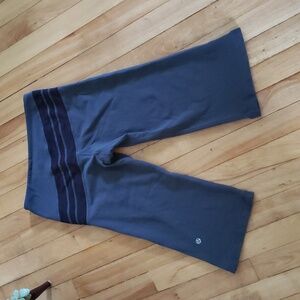 Lululemon Reversible Crop - 4
